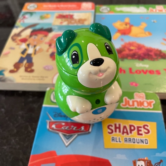 Leapfrog TAG Jr Learn To Read System Hardware Green Scout with 3 books - Picture 1 of 3